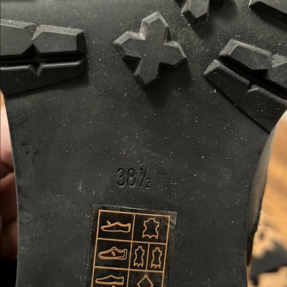 Marc Jacob boots. Size 8.5 - Picture 4 of 5